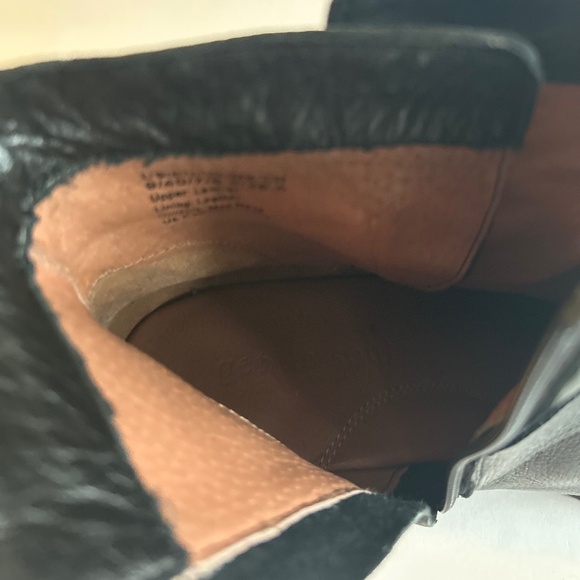 Gentle Souls Black Genuine Leather Rubber Outsole Ankle Boots size 9 - Picture 11 of 13